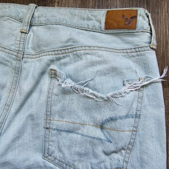 American Eagle Jeans Womens Size 10 Button Fly Light Acid Wash Distressed Angled - Picture 14 of 16